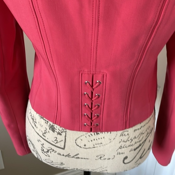 EUC Women’s WHBM Coral Moto Blazer in Size 4​​ - Picture 7 of 8